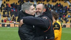 Raúl Jiménez y Nuno Espirito Santo