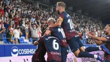 Huesca es líder de LaLiga II