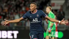 Kylian Mbappé durante un partido con el PSG