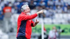 Vucetich durante un partido con Chivas