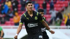 Zaldívar un partido con Chivas