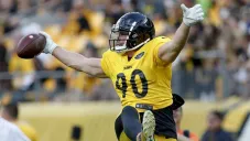 T.J. Watt en una práctica con los Steelers