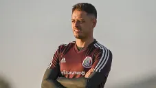 Chicharito Hernández en un entrenamiento con el Tri
