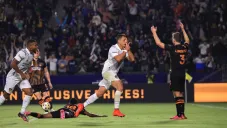 Javier Hernández celebrando un gol con el Galaxy