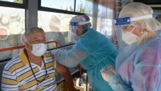 EEUU pedirá vacunación completa