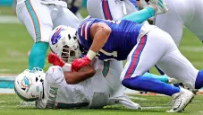 La defensiva de Buffalo castigó a Tua Tagovailoa