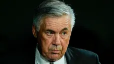 Carlo Ancelotti reacciona durante partido de LaLiga