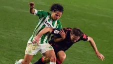 Diego Lainez durante un partido con el Betis