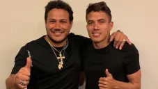 Pérez con el jugador Andrés Roa