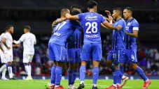 Jugadores de Cruz Azul durante un partido