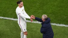 Rabiot sale de cambio y es sustituido por su entrenador