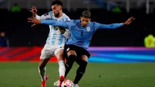 Ronald Araujo durante el duelo ante Argentina