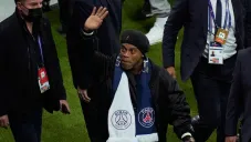 Ronaldinho, en su visita al Parque de los Príncipes