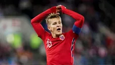 Noruega comprometió su pase al Mundial