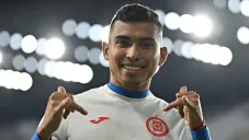 Pineda en un partido con Cruz Azul