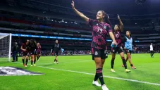 Cristina Ferral en un partido de la Selección Mexicana