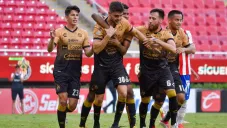 Jugadores de Dorados en festejo