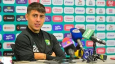 Colombatto en conferencia de prensa