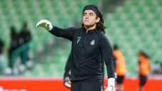 Acevedo en un partido con el Santos