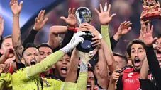 Atlas en festejo tras obtener el Título