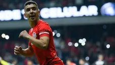 Leo Fernández en acción con Toluca