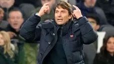Antonio Conte durante un duelo del Tottenham