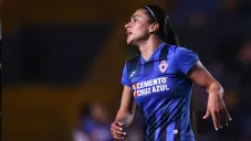 La zaguera en un partido con Cruz Azul