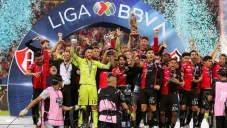 Atlas festejando el título