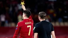 Álvaro Morata dedicándole gol a Miguel Ángel