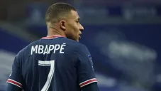 Mbappé en partido con el PSG