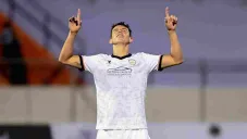 Igor Lichnovski celebrando un gol