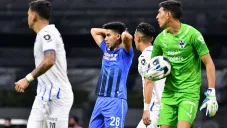 Pol Fernández reacciona durante partido