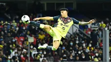 Jorge Sánchez en acción con América