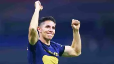 Efraín Velarde celebrando un gol de Pumas