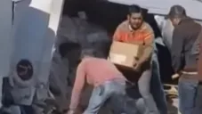 Saquean tráiler volcado en la Xalapa-Perote