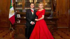 Enrique Peña Nieto y Angelica Rivera en el Palacio Nacional