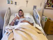 Jesús Molina tras su intervención de la rodilla