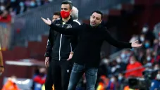 Xavi reclama durante un partido