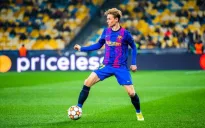 Frenkie durante duelo en LaLiga