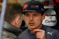 Verstappen durante las prácticas previas a la temporada 2022