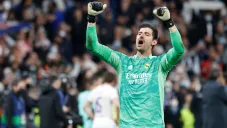 Thibaut Courtois durante un duelo con el Real Madrid