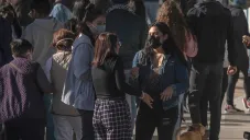 Personas con cubrebocas en el Zócalo