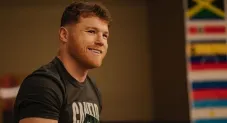 Canelo Álvarez previo a un entrenamiento