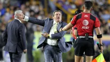 Piojo Herrera en un partido de Tigres