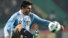 Zanetti en un juego con Argentina