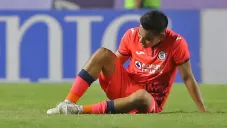 Carlos Rodríguez lesionado tras recibir falta de Jefferson Intriago