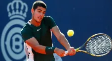 Carlos Alcaraz en un partido de tenis