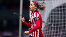 Alicia Cervantes festejando su gol