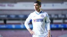 Erik Lira durante un partido con Cruz Azul