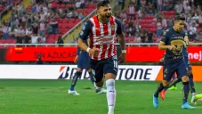 Alexis Vega con Chivas
